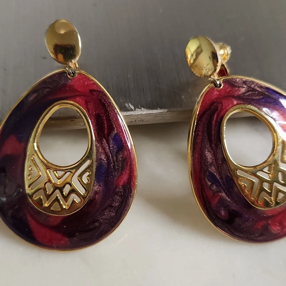 VTG Berebi Goldtone Earrings Marbeled Purple Enamel - Picture 2 of 5